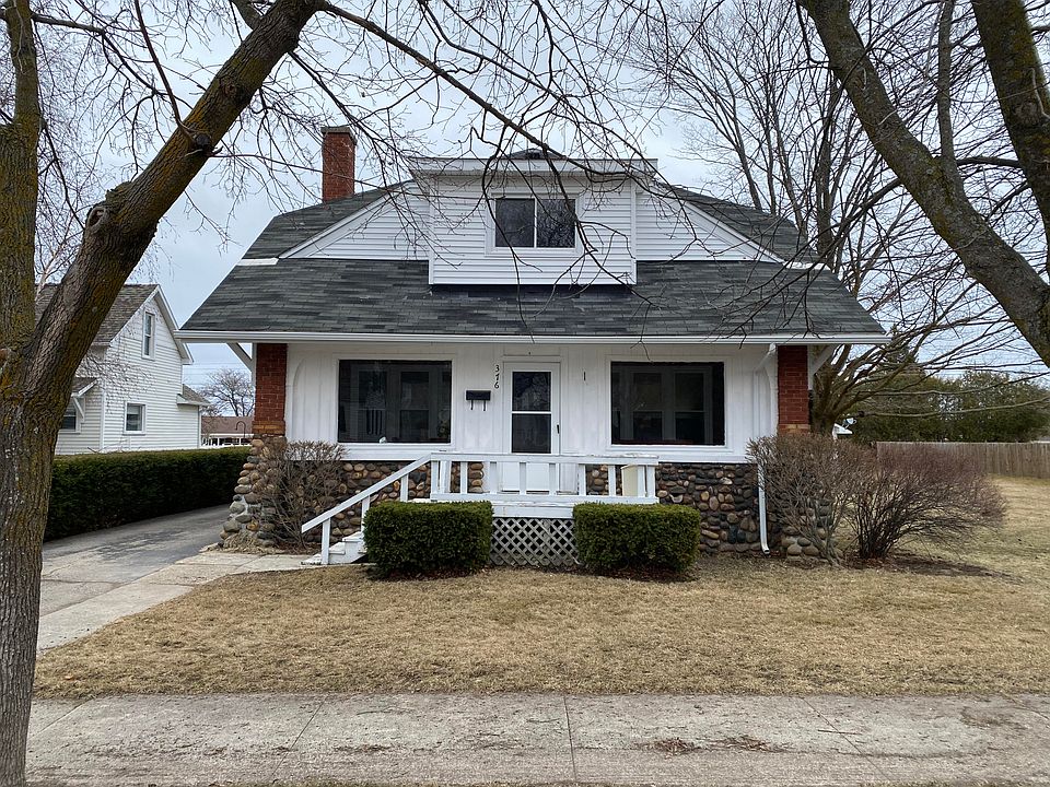 1st image of 376 S 4th St