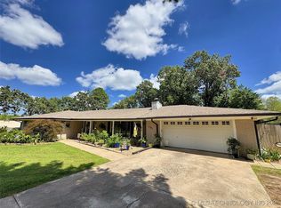 281 Redbud Ln, Tahlequah, OK 74464