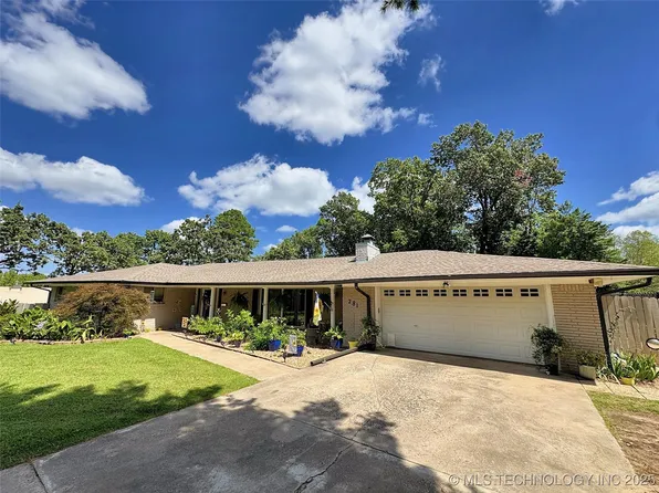281 Redbud Ln, Tahlequah, OK 74464