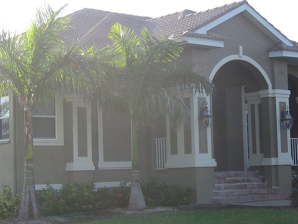 1st image of 27211 Driftwood Dr