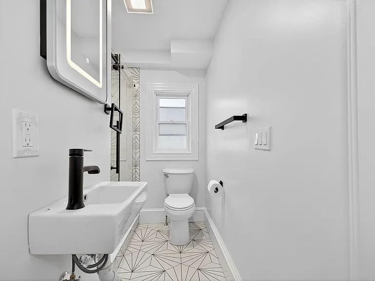 254 Main St #1 — Photo 8