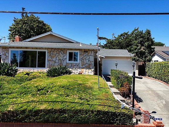 3rd image of 4516 Edwards Ln