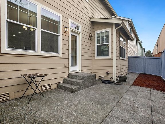 4th image of 18813 143rd Ct NE