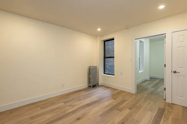 Rented by Nooklyn NYC LLC | media 18