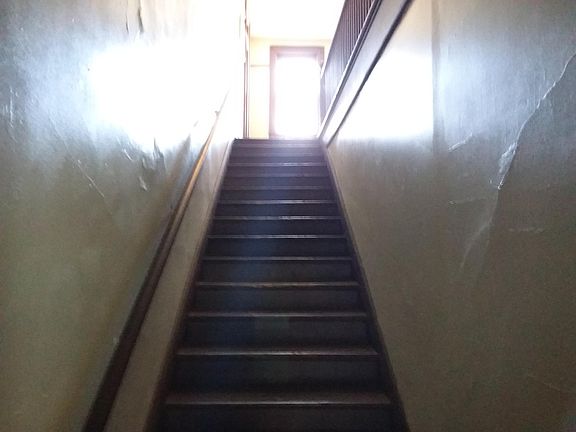 3rd image of 441 N Marengo Ave APT 3