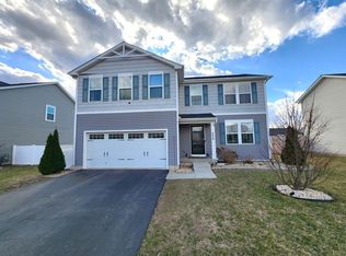 504 Jessamine Ln, Hampshire, IL 60140
