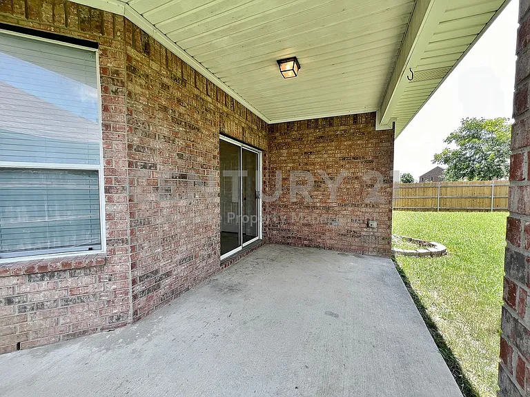 8000 Ranchvale Ln — Photo 16
