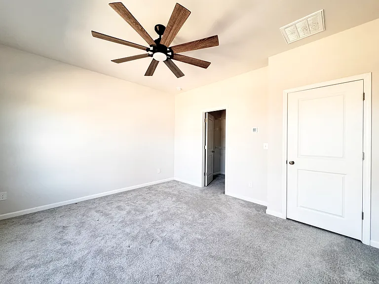 2350 Donnelly Hills Ln — Photo 11