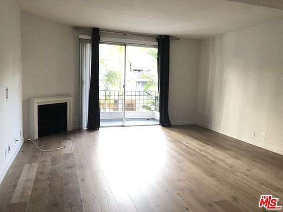 3rd image of 884 Palm Ave APT 204