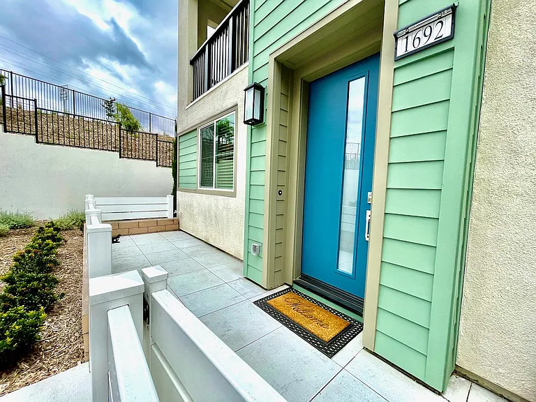 1692 Enterprise Dr — Photo 59