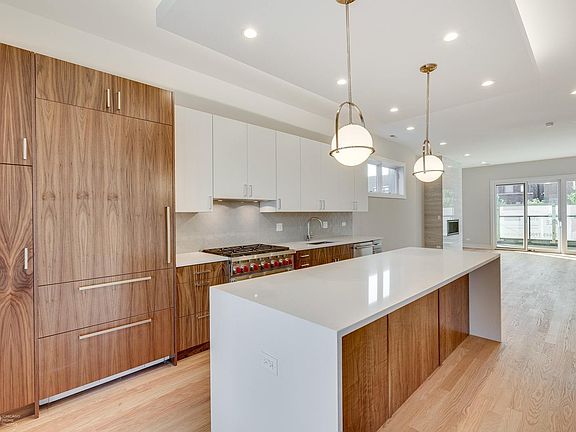 4th image of 1840 W Armitage Ave #3