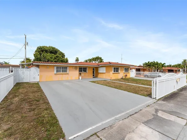 6035 NW 110th St, Hialeah, FL 33012