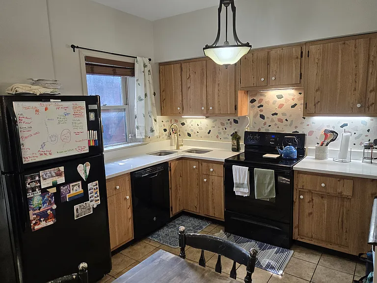 1239 Buena Vista St #1 — Photo 4