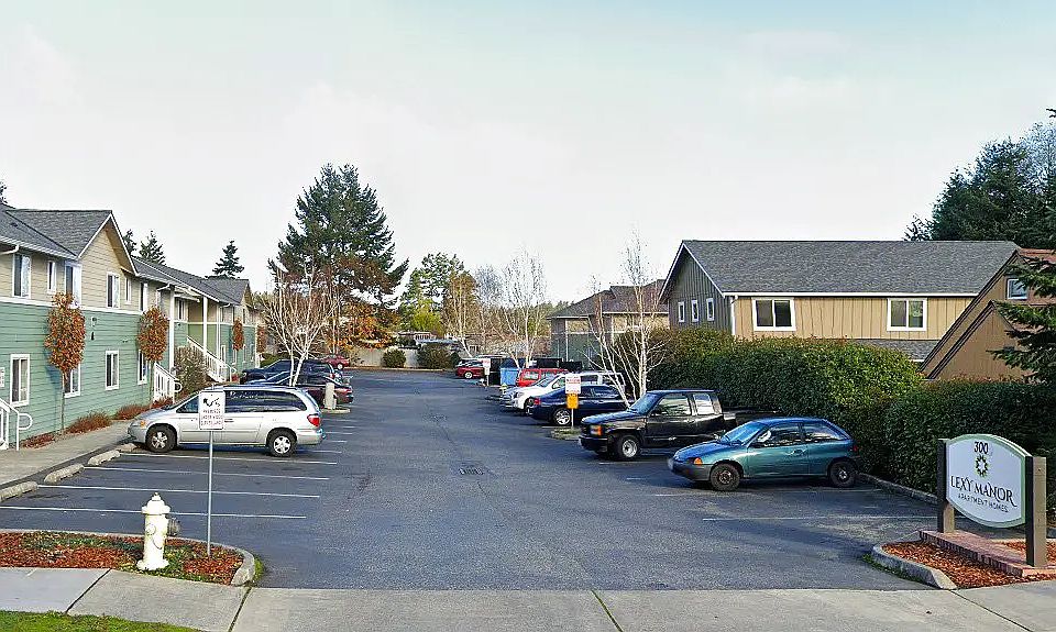 1st image of 300 NE 7th Ave #7864