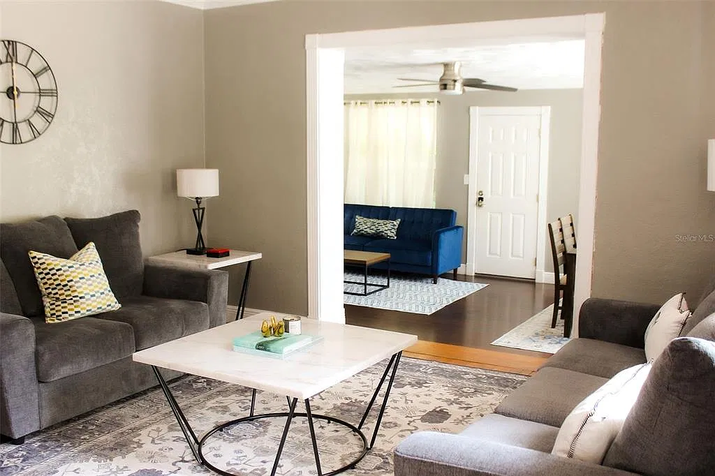 3 bed, 2.0 bath, 2022 sqft, $6,000 — Photo 3
