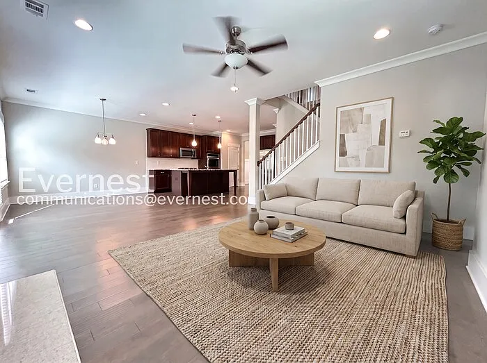 6010 Winding Lakes Dr — Photo 3