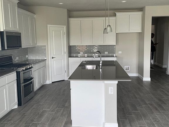 3rd image of 14000 Lapetus Dr