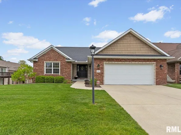 5314 N Charter Oak Ln, Peoria, IL 61615