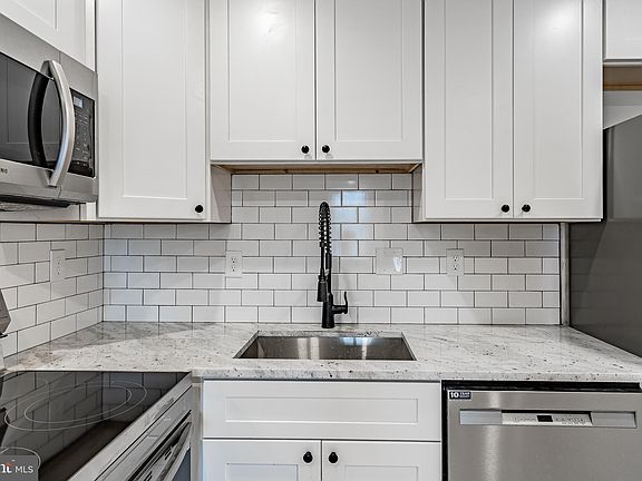 3rd image of 21 Gay St #301