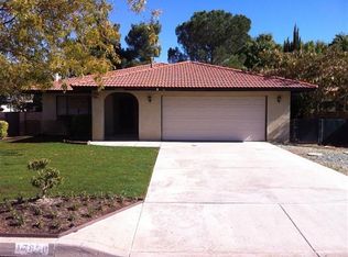 17860 Idyllwild Ln, Victorville, CA 92395