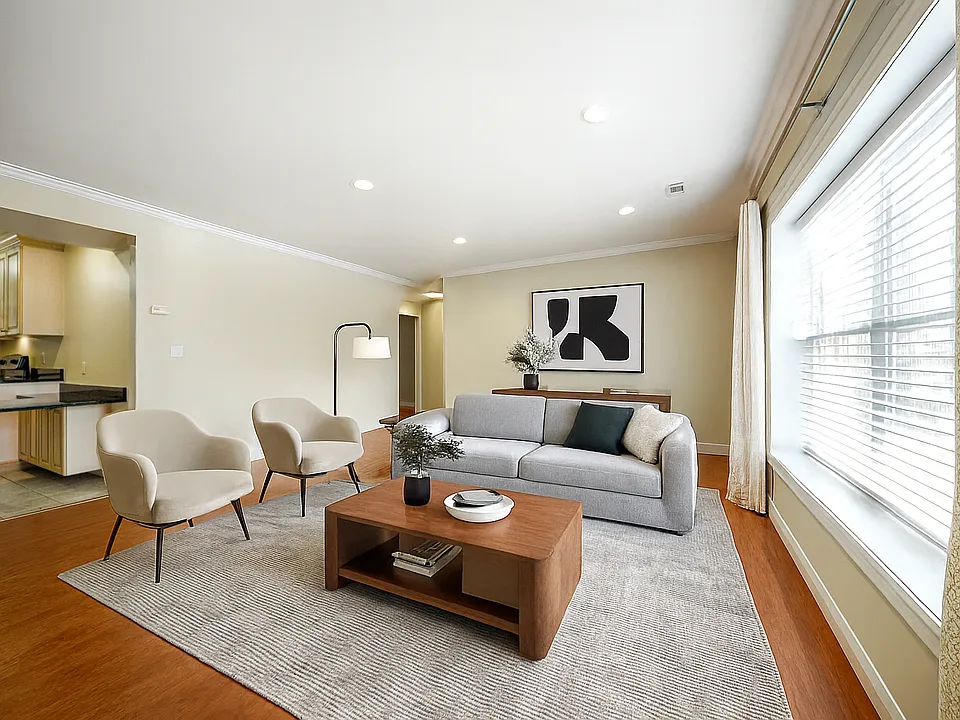 160 Newton St #2