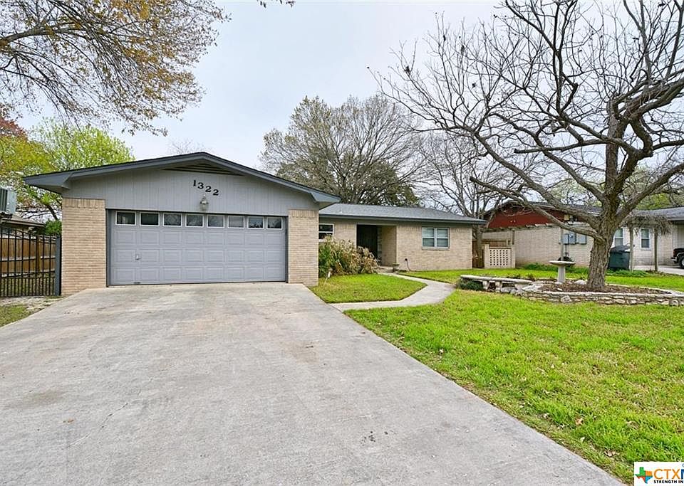 1st image of 1322 Fieldcrest