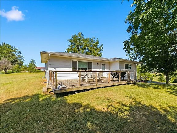 4th image of 19550 Shane Ln