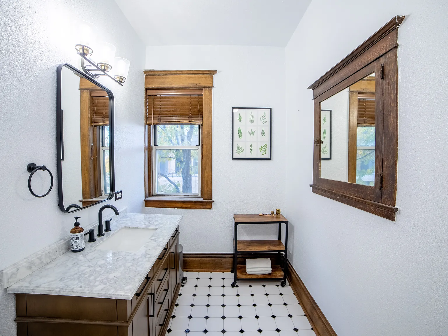 1 bed, 1450 sqft, $1,500 — Photo 2