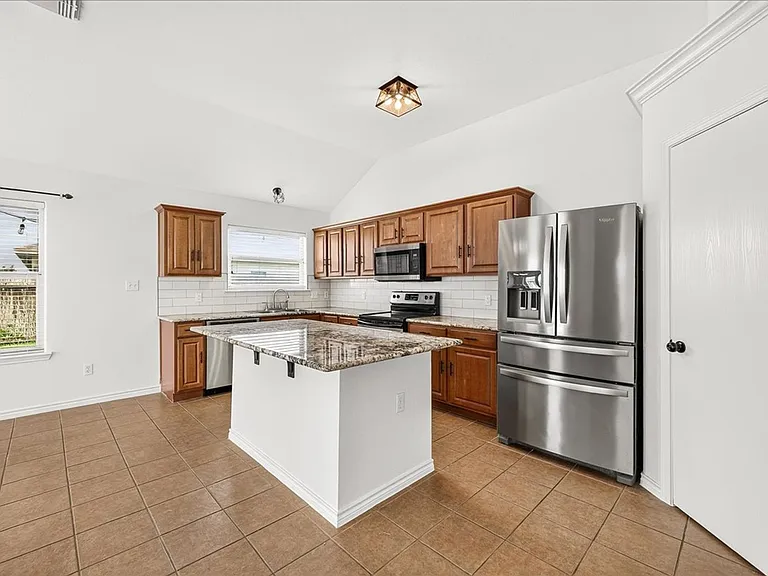 3810 Los Arroyos — Photo 11