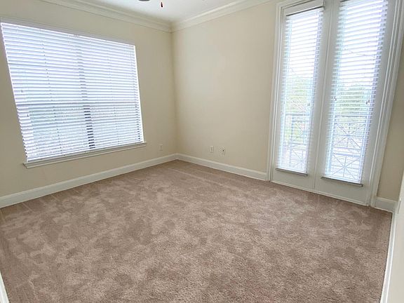 3rd image of 8604 Thackery St #112