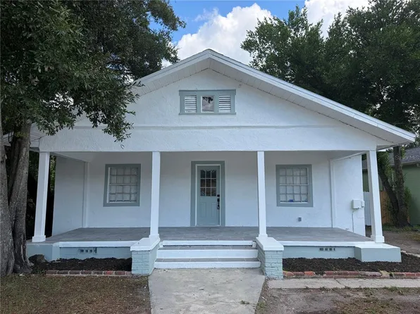 2604 E LAKE AVENUE, TAMPA, FL 33610
