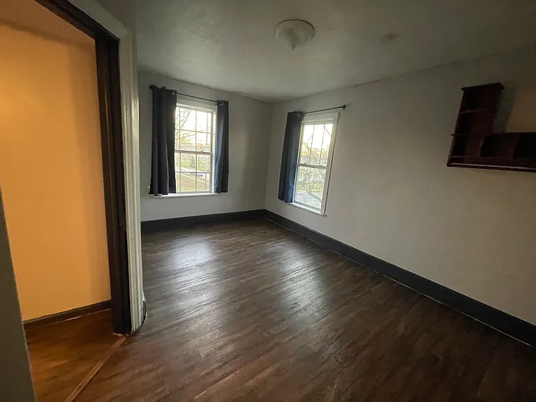 625 Elyria Ave #1/2 — Photo 3