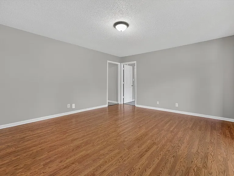 2831 Teakwood Dr — Photo 7