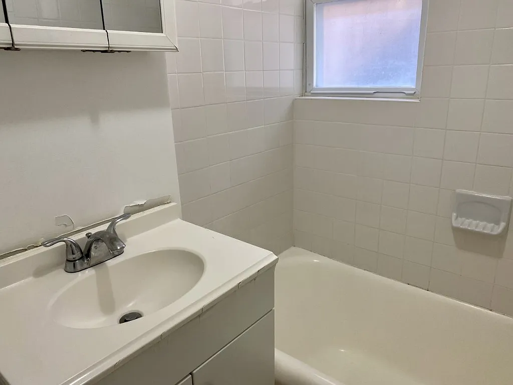 1 bed, 1.0 bath, $2,150 — Photo 4