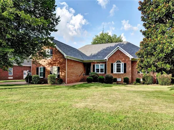 325 Waltz Farm Dr, Williamsburg, VA 23185