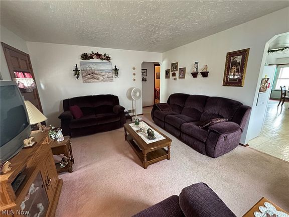 5th image of 34046 Sylvia Dr