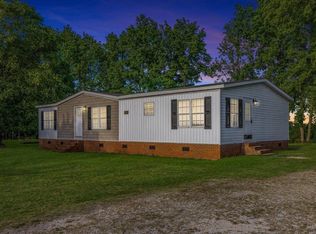 105 Cottontail Ln, Clinton, NC 28328