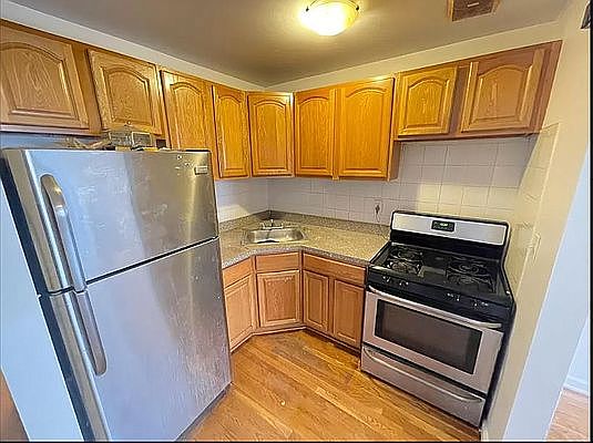 2nd image of 680 Willoughby Ave #1