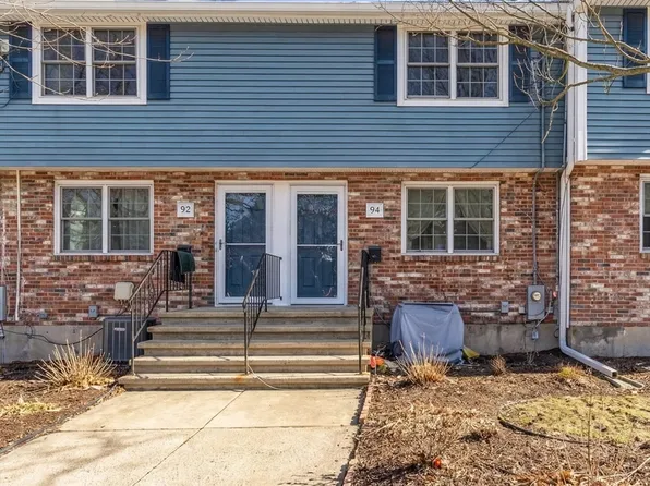 94 Durham Rd Unit 94, Dedham, MA 02026