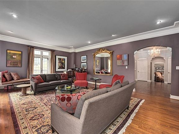 5th image of 18102 Parkland Dr