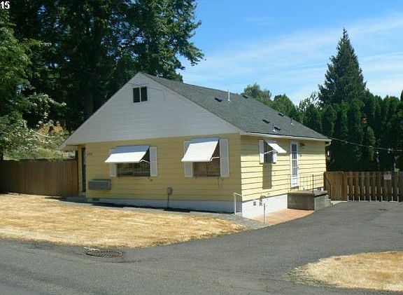 4th image of 5915 NE 45th Ave