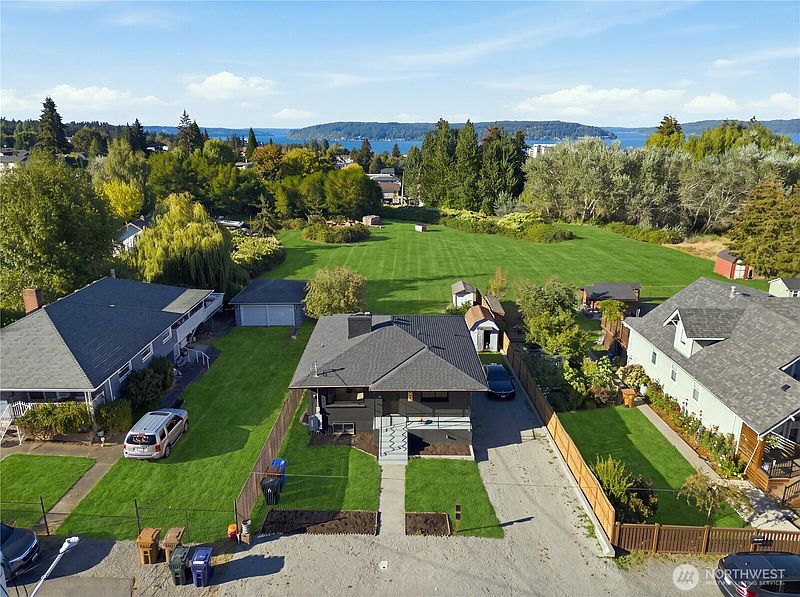 3rd image of 5611 N 48th Street
