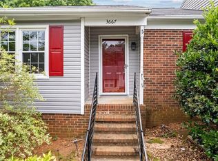 3667 Heathrow Dr, Winston Salem, NC 27127