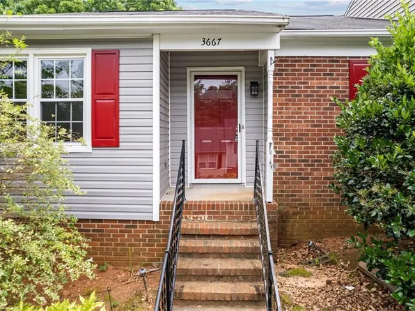 3667 Heathrow Dr, Winston Salem, NC 27127