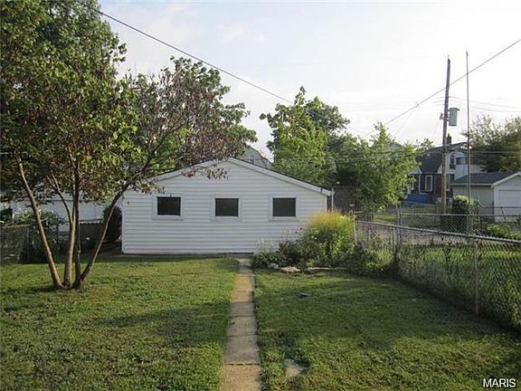 2nd image of 4458 Delor St