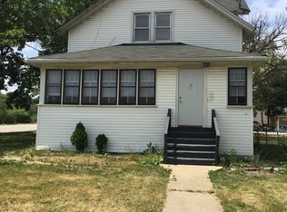 1718 S 3rd Ave, Maywood, IL 60153