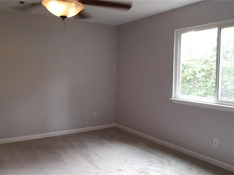 1252 Minhinette Dr #1252 — Photo 3