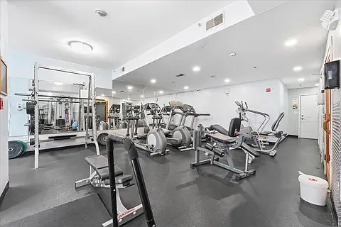 610 Newark St — Photo 24