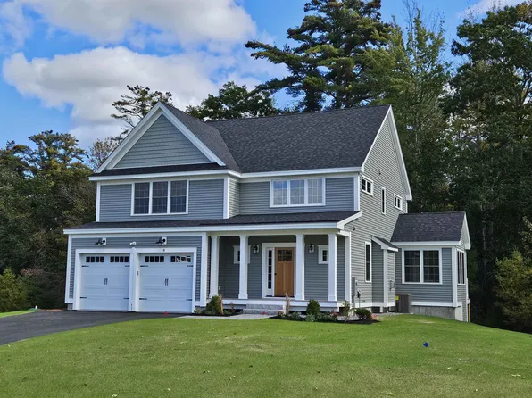 8 Mockingbird Lane, Kennebunk, ME 04043