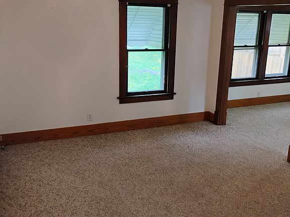 3rd image of 2024 Crosby Ave SE
